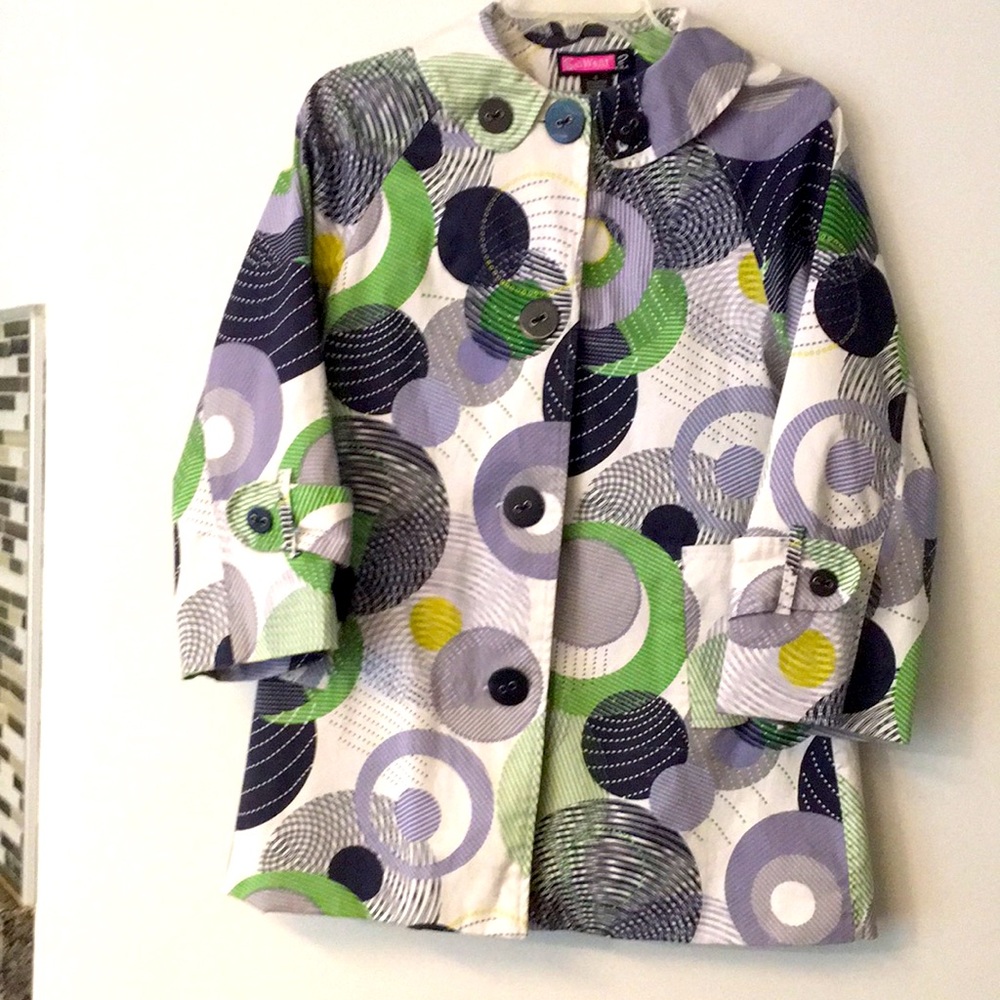 Lined thigh length jacket. A line drape. Size S.